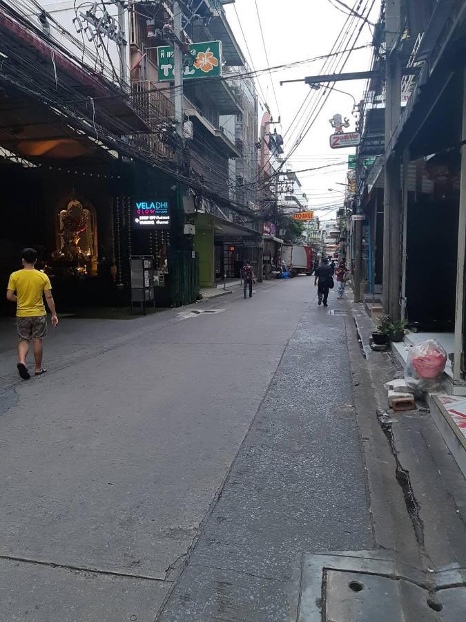 Pratunam19 Hotel Bangkok Kültér fotó