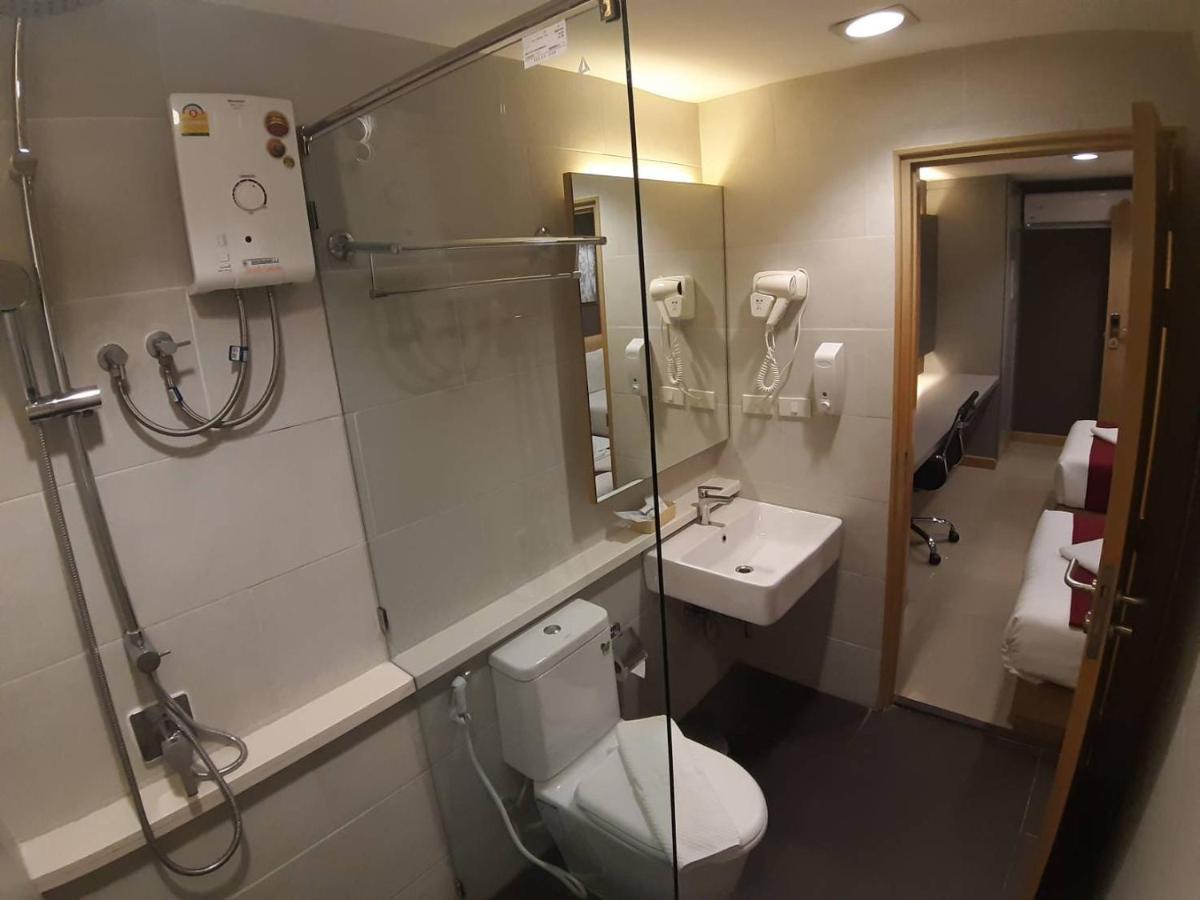 Pratunam19 Hotel Bangkok Kültér fotó