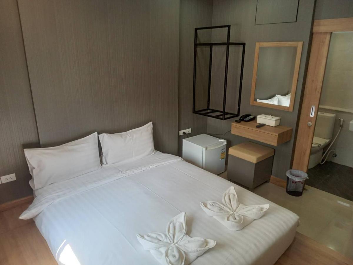 Pratunam19 Hotel Bangkok Kültér fotó