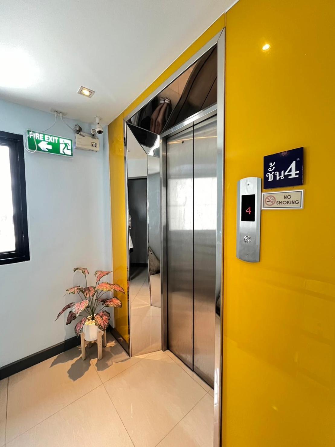 Pratunam19 Hotel Bangkok Kültér fotó